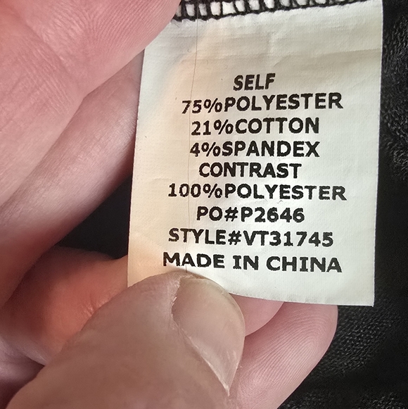 Vine & Love Women's Black Sequin Sleeve Top, Size L (1205) - Picture 6 of 7